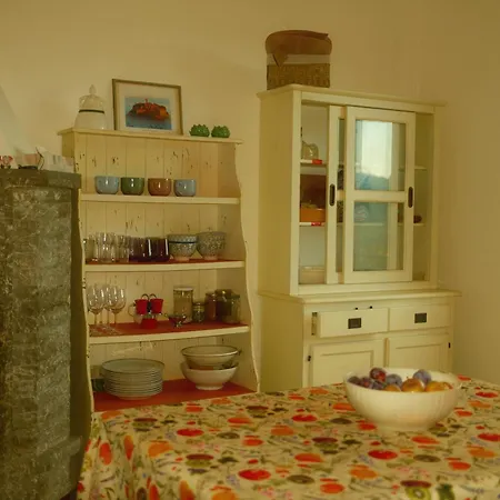 Cozy With Balcony, Ping Pong & Billiard Table *