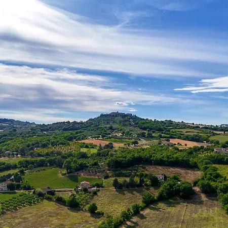 Cozy With Balcony, Ping Pong & Billiard Table Monte Molino