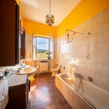 Cozy With Balcony, Ping Pong & Billiard Table Panzió Monte Molino