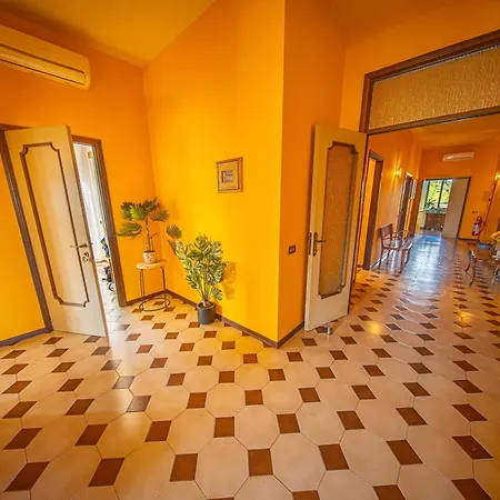 Cozy With Balcony, Ping Pong & Billiard Table