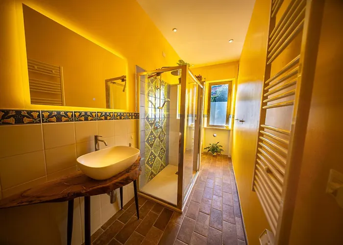 Cozy With Balcony, Ping Pong & Billiard Table Monte Molino