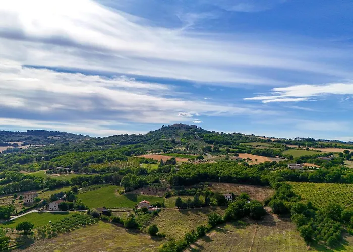 Cozy With Balcony, Ping Pong & Billiard Table Monte Molino