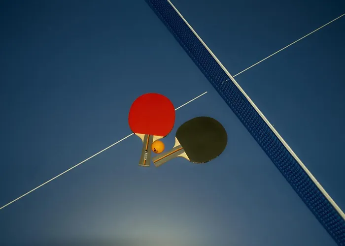 Cozy With Balcony, Ping Pong & Billiard Table *