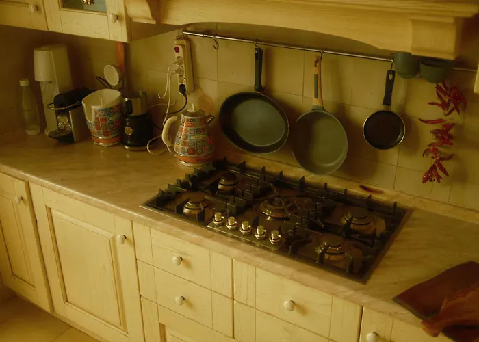 Cozy With Balcony, Ping Pong & Billiard Table Bed & Breakfast