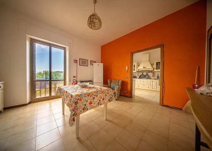 Cozy With Balcony, Ping Pong & Billiard Table Bed & Breakfast