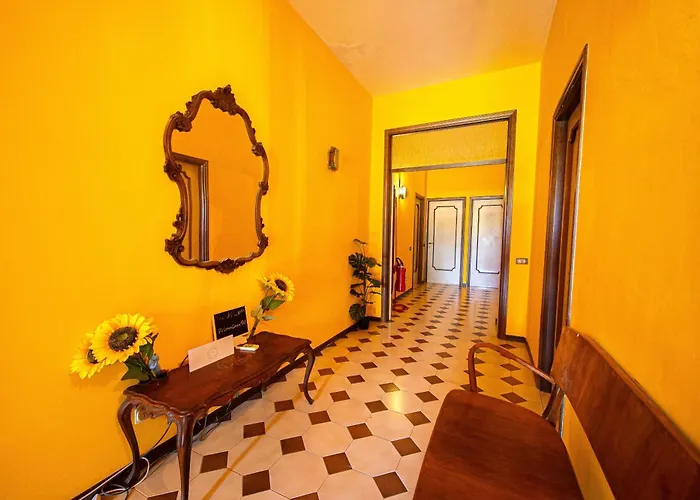 Bed & Breakfast Cozy With Balcony, Ping Pong & Billiard Table